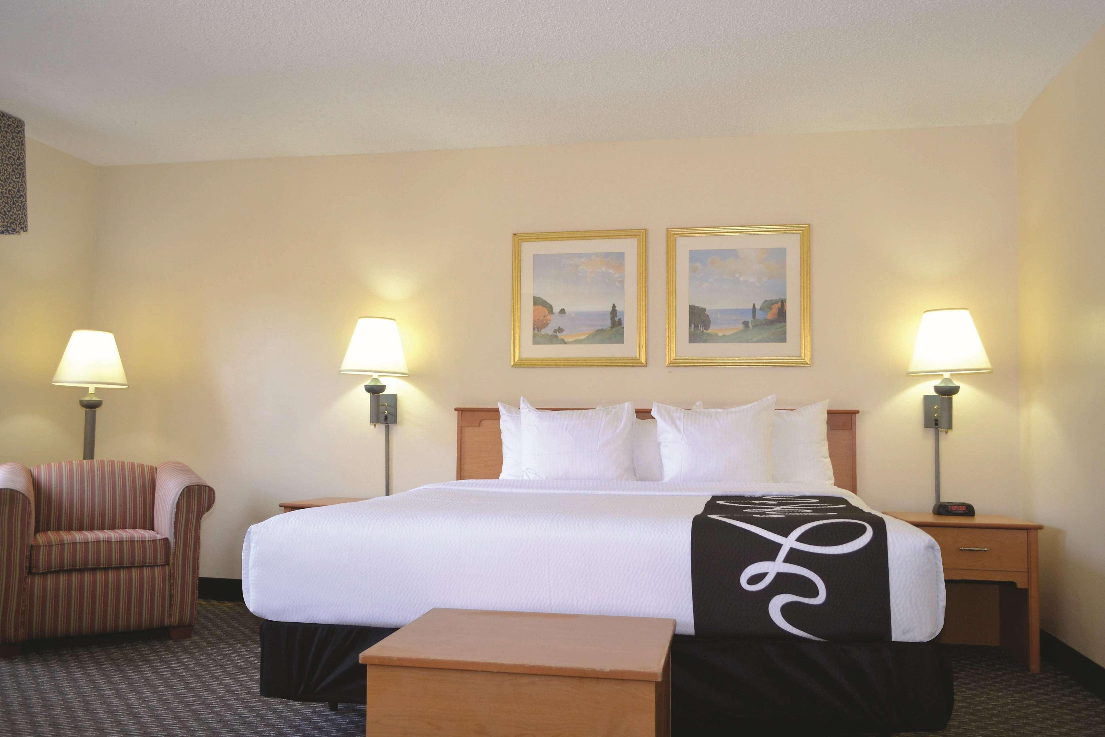 מלון Mango La Quinta By Wyndham Tampa Fairgrounds - Casino מראה חיצוני תמונה