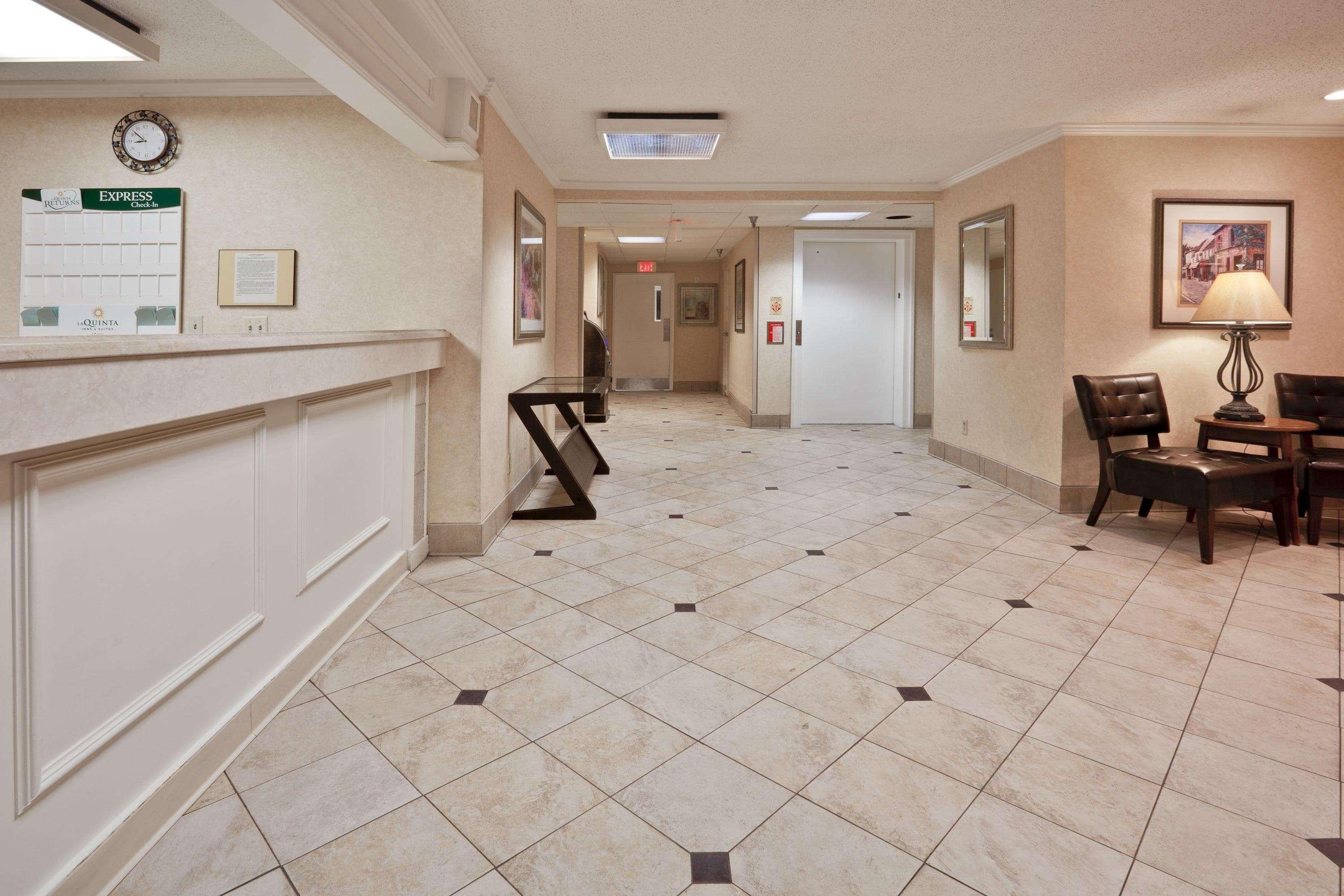 מלון Mango La Quinta By Wyndham Tampa Fairgrounds - Casino מראה חיצוני תמונה