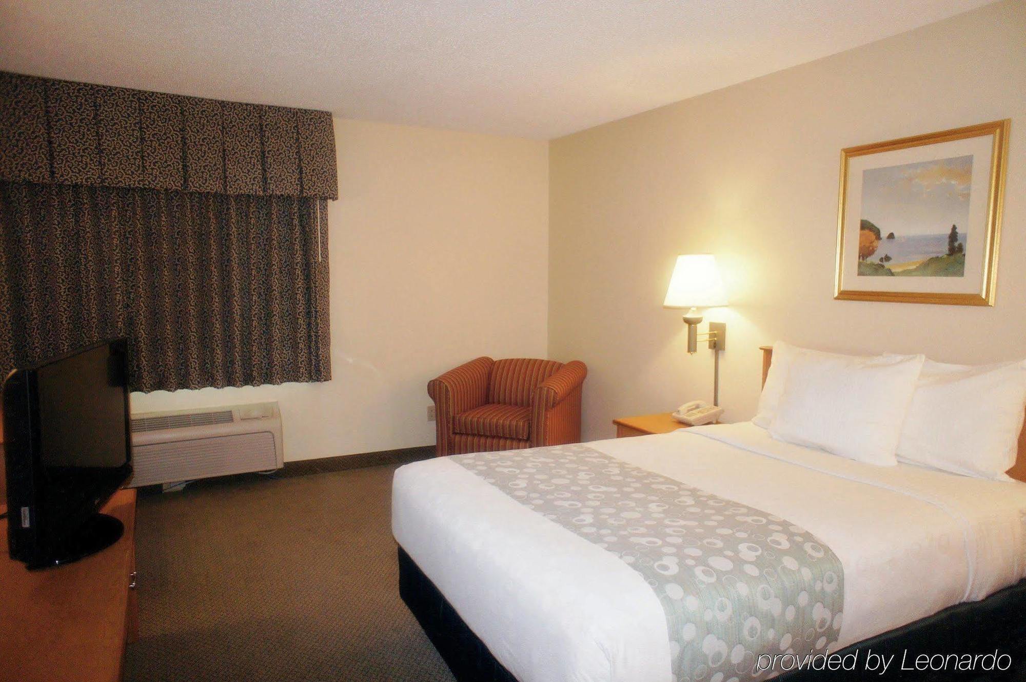 מלון Mango La Quinta By Wyndham Tampa Fairgrounds - Casino מראה חיצוני תמונה